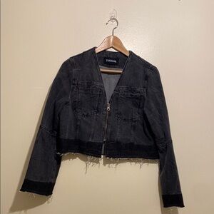 THEILMA BLACK DENIM JACKET .
